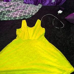 Mini yellow dress
